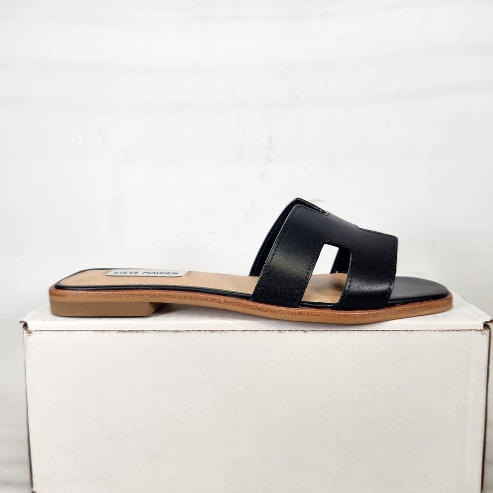 Steve Madden Hadyn Sandals Women Size 7 Black Leather Flat Cutout Slide